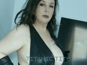 TITANIC_TITS